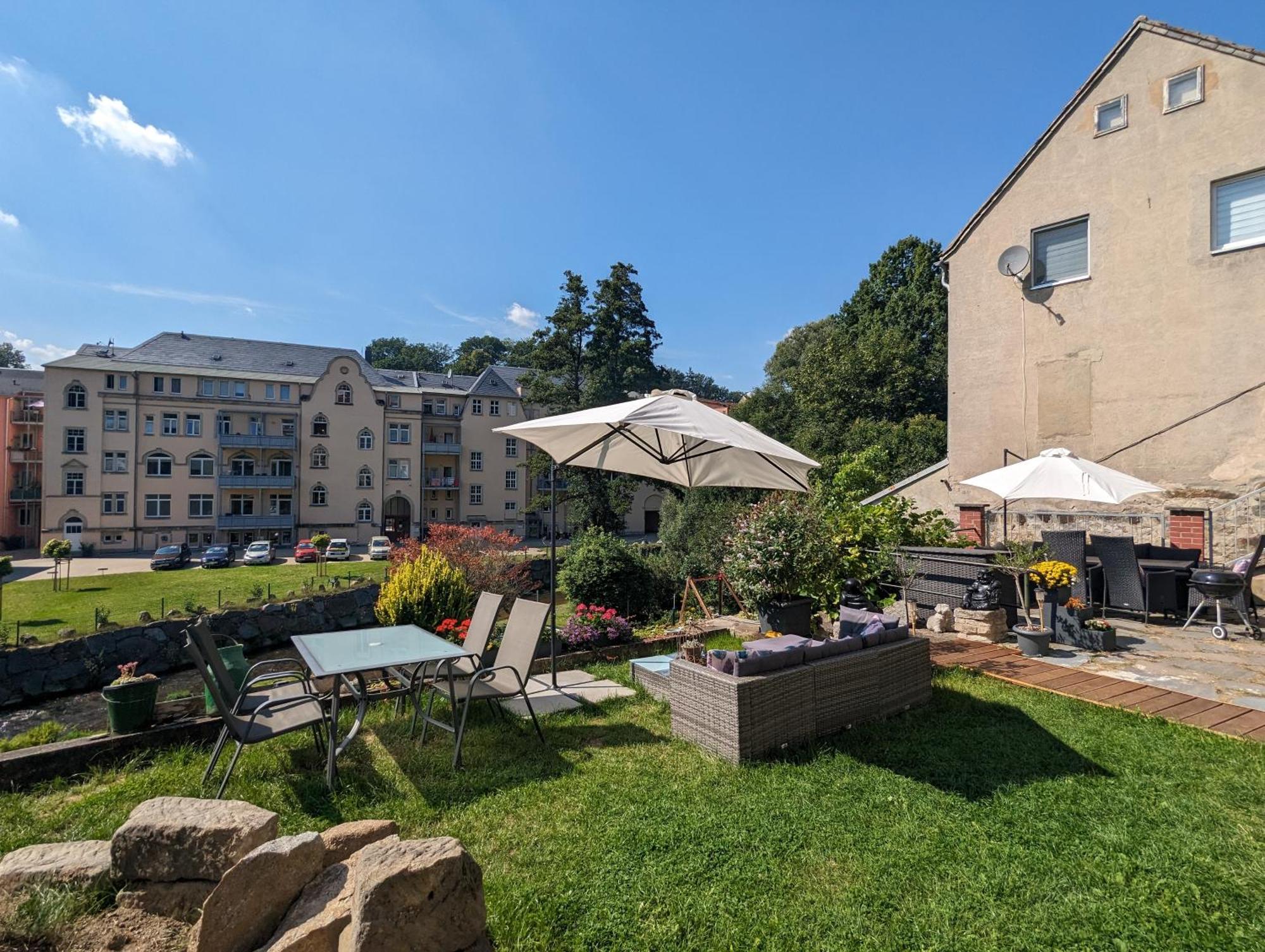 Gemütliche Urlaubsoase mit Pool, Sauna&Terrasse - UO Sebnitz Exterior foto